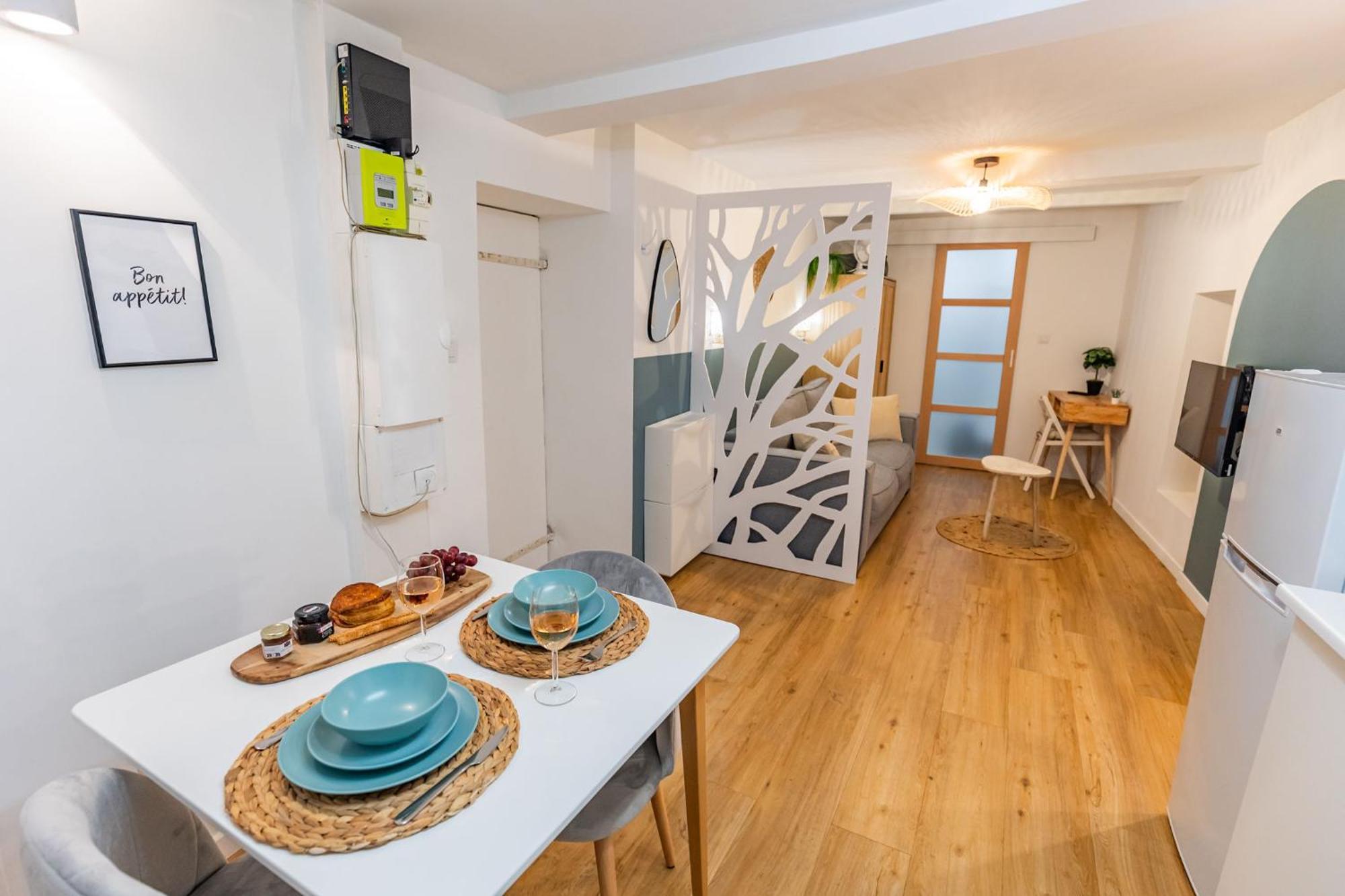 Studio Cozy Centre Avec Parking 格拉斯 外观 照片